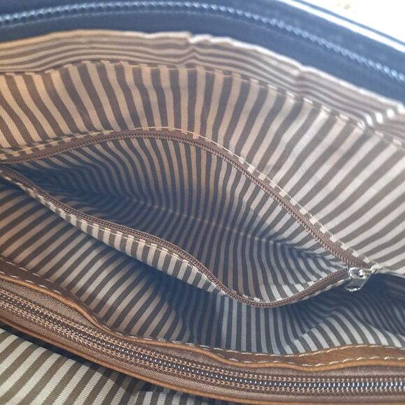 Unbranded Concealed Carry Hobo Bag Skull with Flames Western Goth Studded - Picture 5 of 13